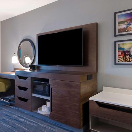 Hampton Inn & Suites 滨海城 外观 照片