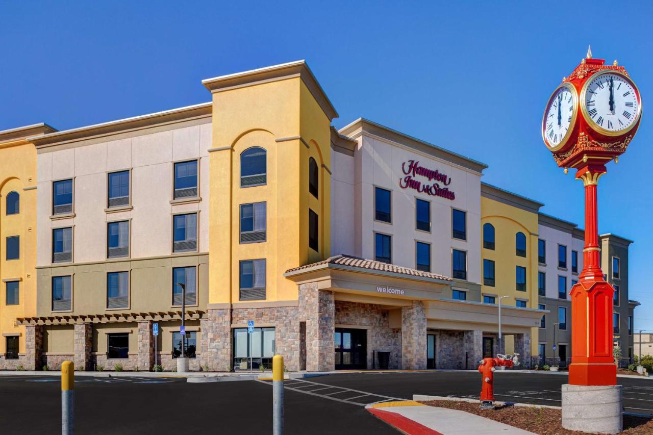 Hampton Inn & Suites 滨海城 外观 照片